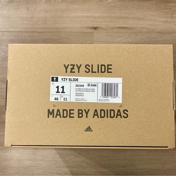 Yeezy Slides “Mineral Slate” ID2349 used with box 📦 size 11 - Picture 7 of 7